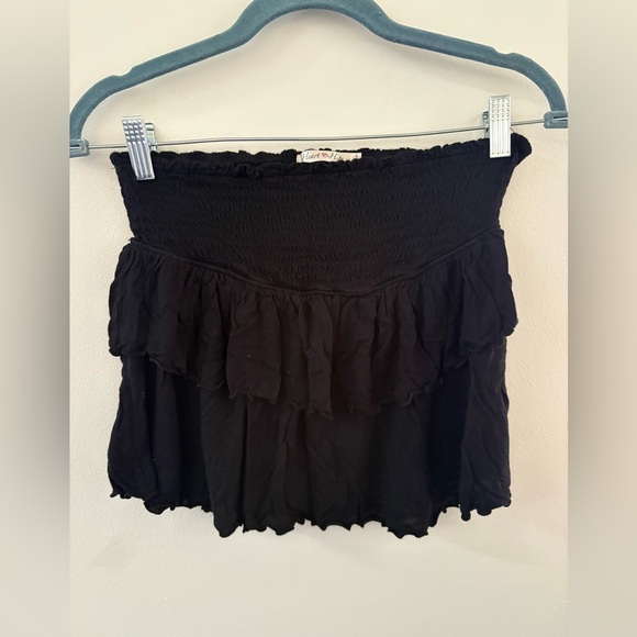 Heart Hips Dresses & Skirts - Heart Hips Black Smocked Skirt